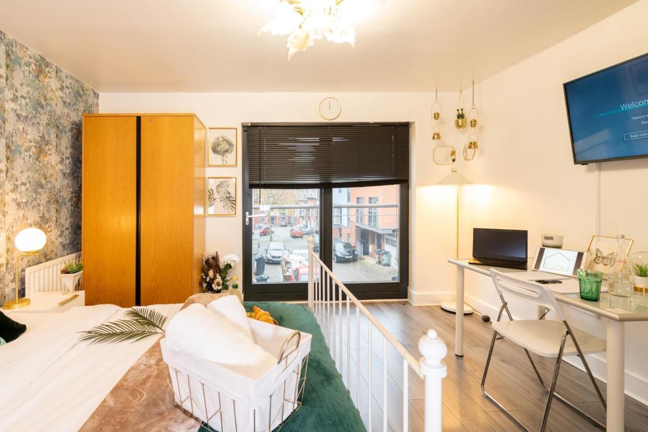 Luxe Place - Netflix & Workspace For 6 Birmingham Esterno foto