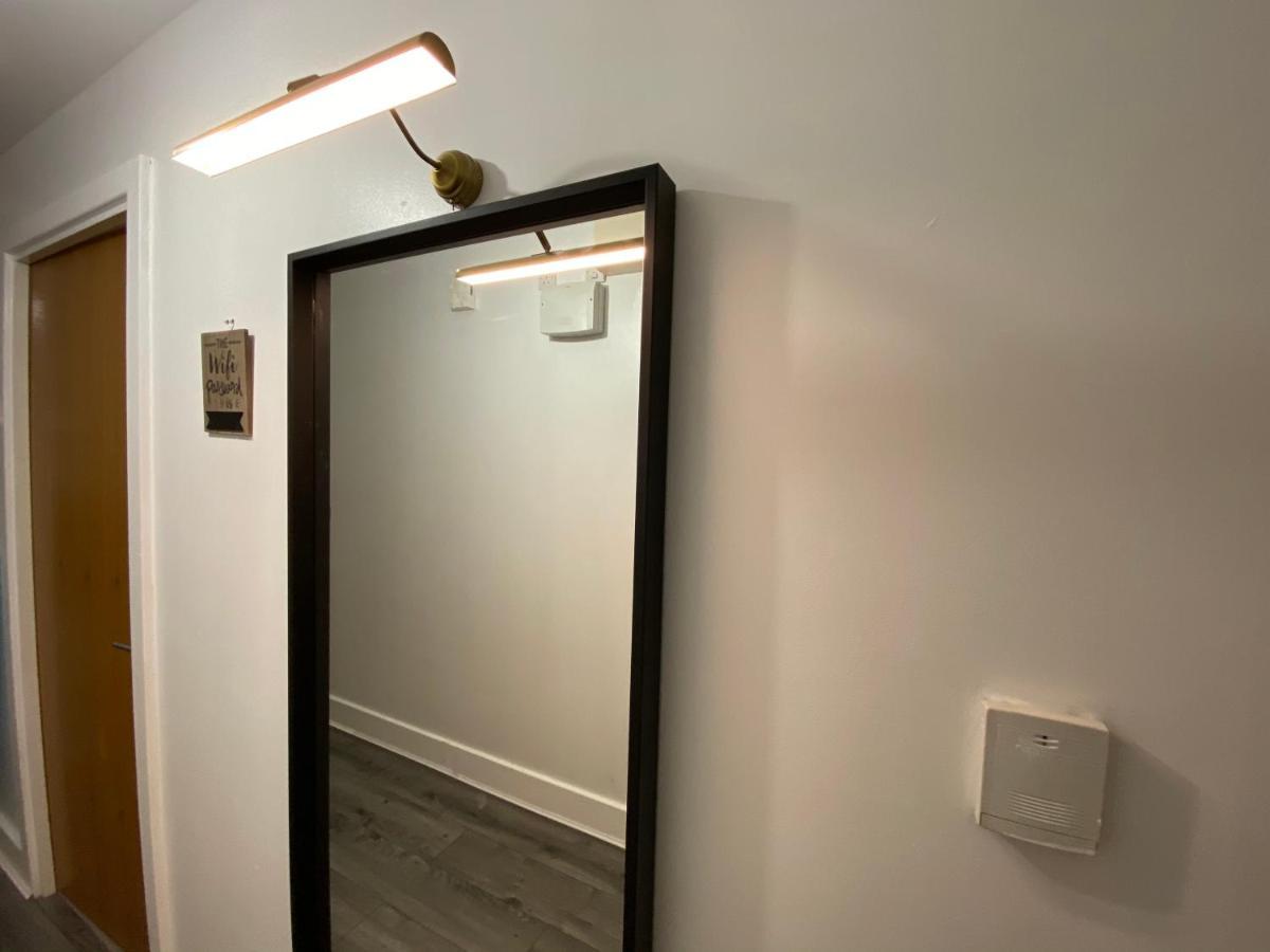 Luxe Place - Netflix & Workspace For 6 Birmingham Esterno foto