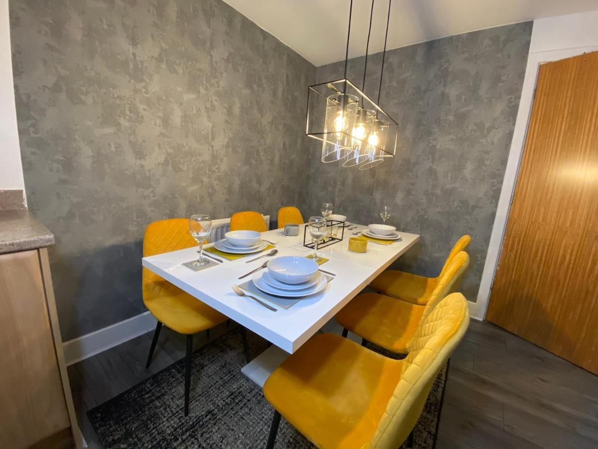 Luxe Place - Netflix & Workspace For 6 Birmingham Esterno foto